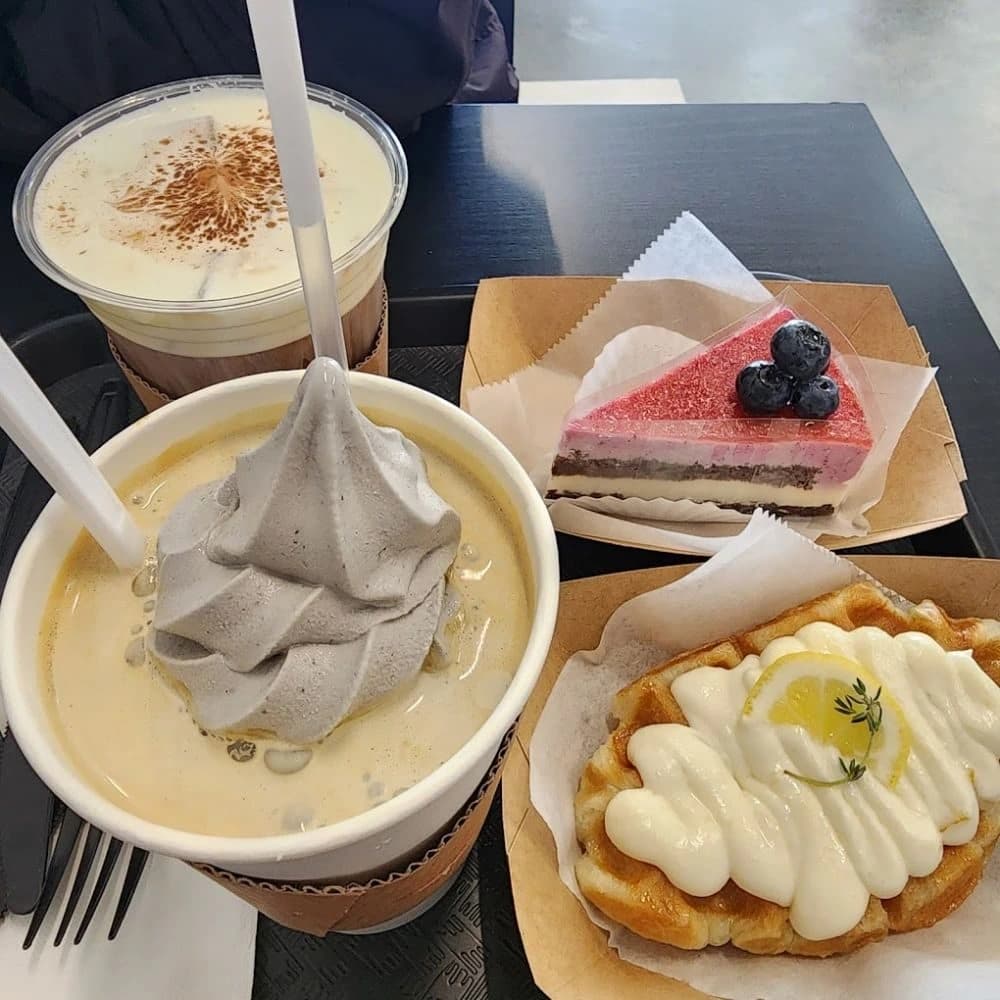 Cafe Flat photo 2